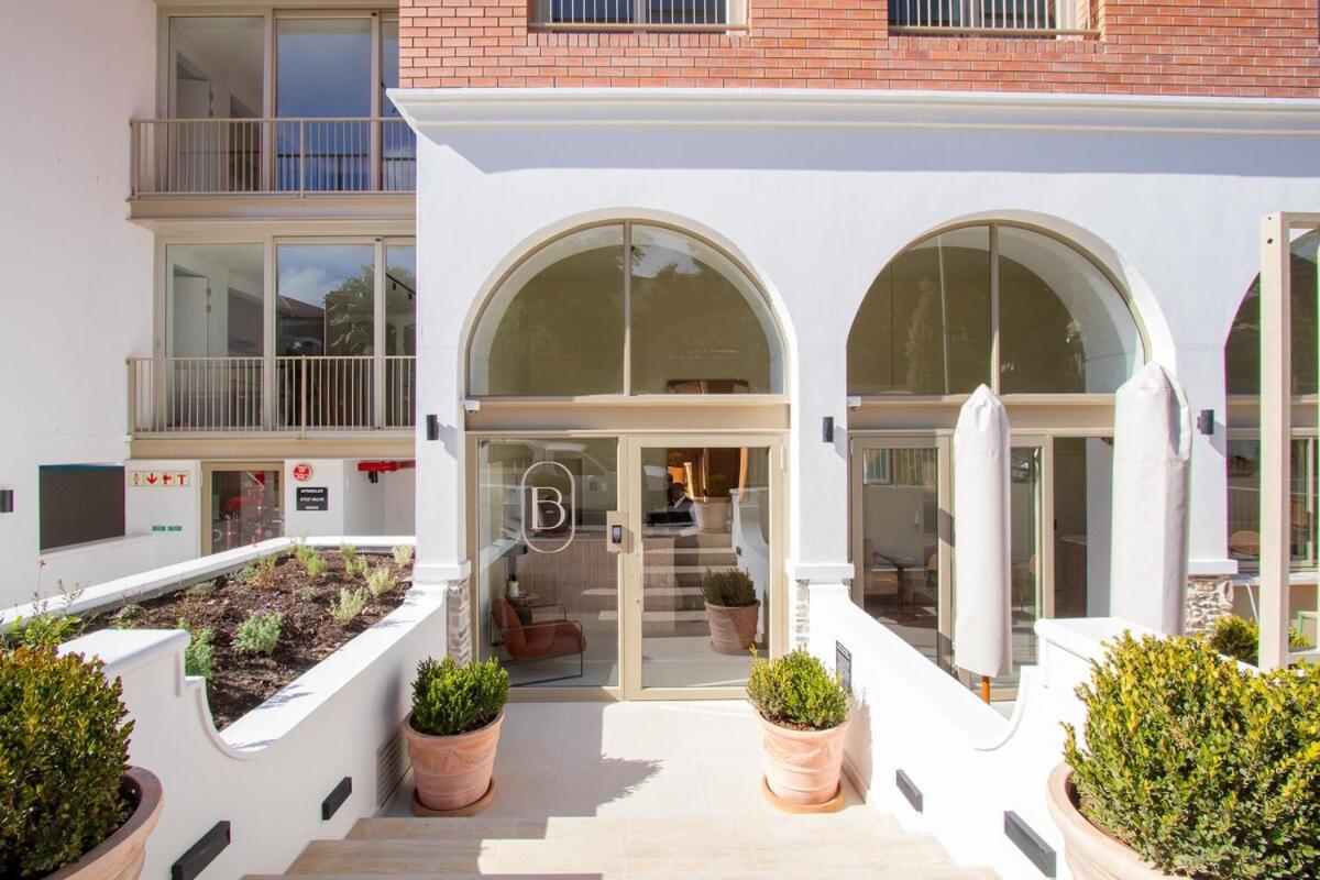 Luxury Urban Retreat Point Apartment Cape Town