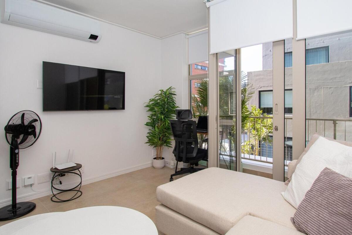 Apartment Luxury Urban Retreat Point Cape Town