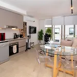 Luxury Urban Retreat Green Point